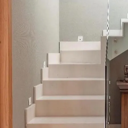 Incredible Duplex On 2 Floors In The City Center リスボン